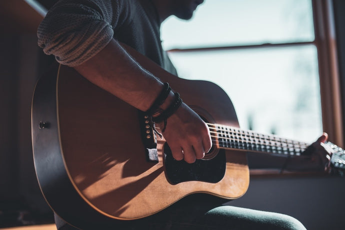 3 Best Guitar Books For Beginners in 2021
