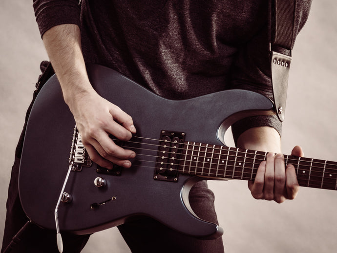 Guitar Strumming Basics How To Strum A Guitar In Rhythm Guitar Head